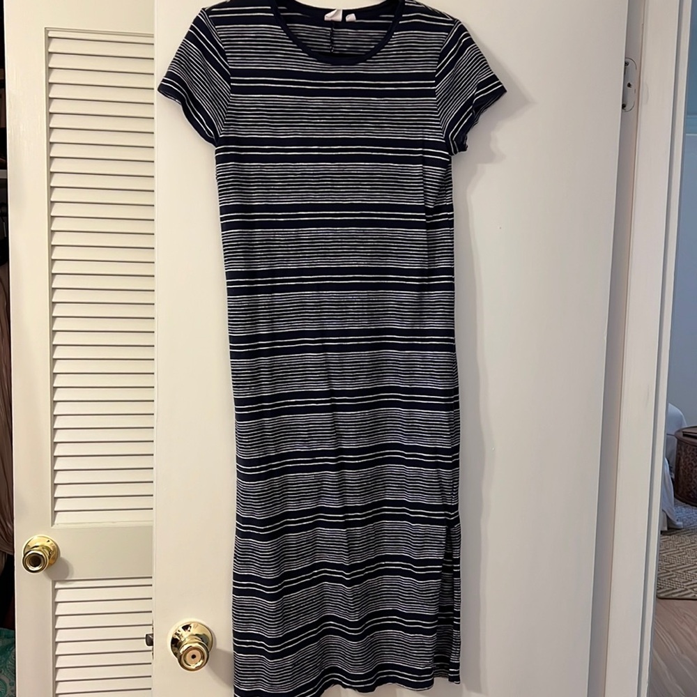 Gap navy and white striped knit dress